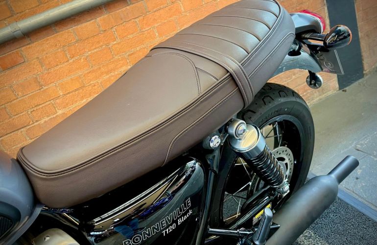 Triumph Bonneville T120 Black 1200 - Foto #4