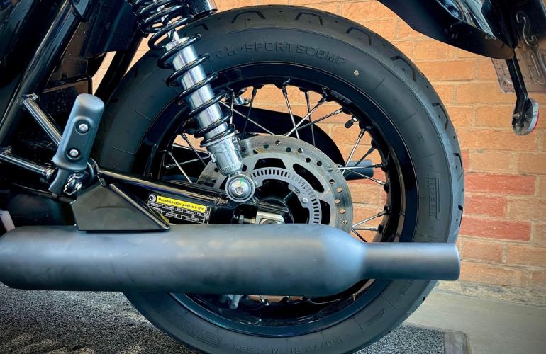 Triumph Bonneville T120 Black 1200 - Foto #8