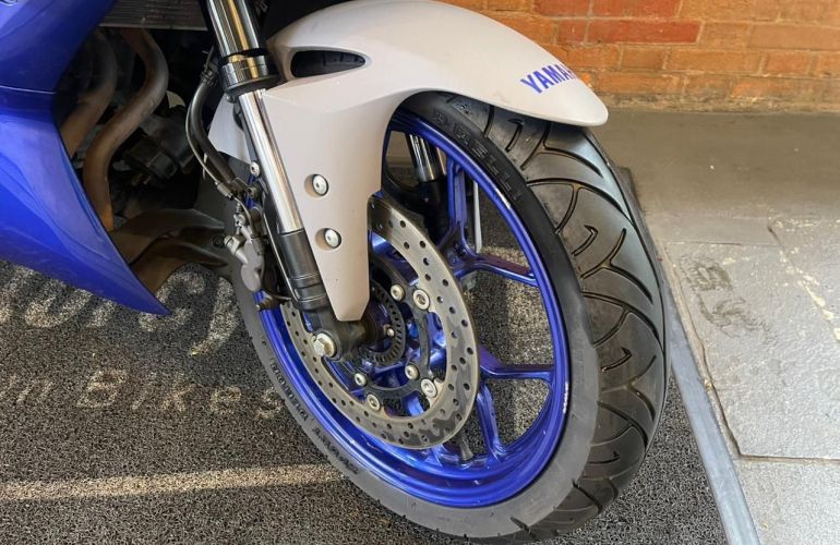 Yamaha YZF R3 (ABS) - Foto #7
