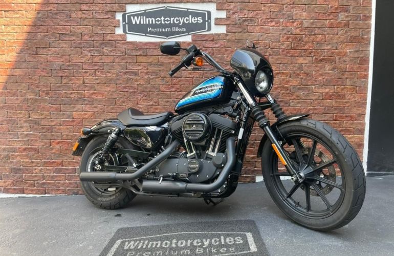 Harley-Davidson Sportster Iron 1200 - Foto #1