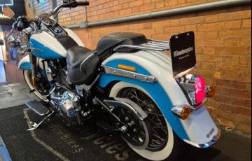 Harley-Davidson Softail Deluxe - Foto #3