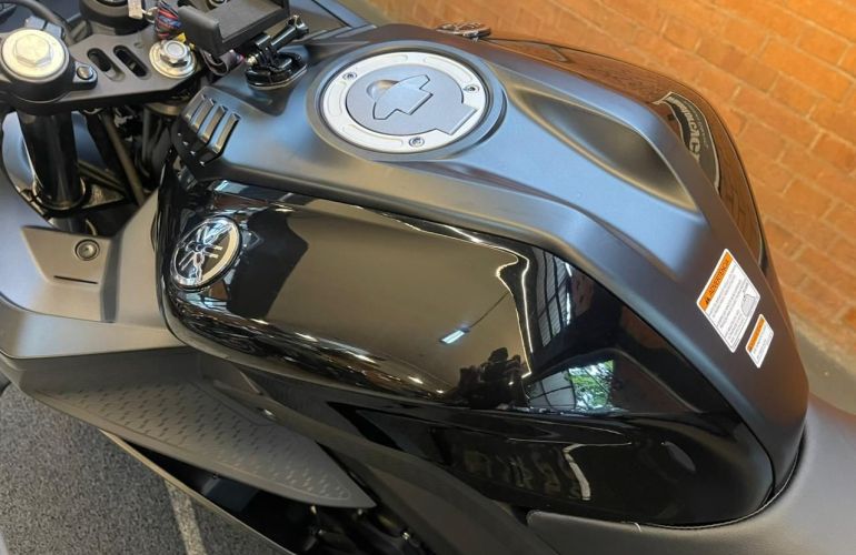 Yamaha Yzf R15 - Foto #5