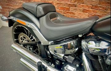 Harley-Davidson Softail Breakout - Foto #2