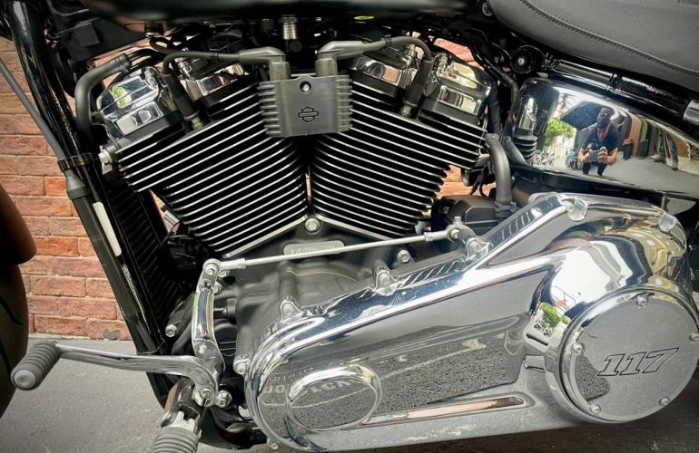 Harley-Davidson Softail Breakout - Foto #4