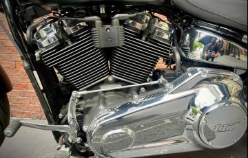 Harley-Davidson Softail Breakout - Foto #4