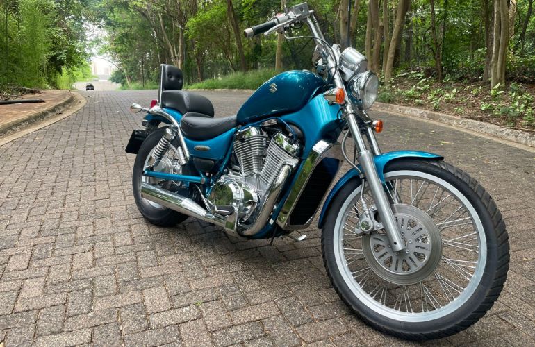 Suzuki Intruder VS 800 GLP - Foto #1