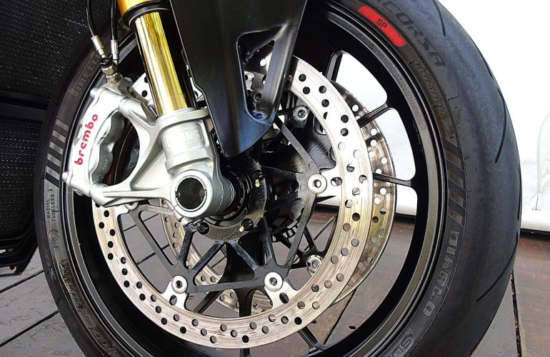 Ducati Streetfighter V4 S - Foto #7