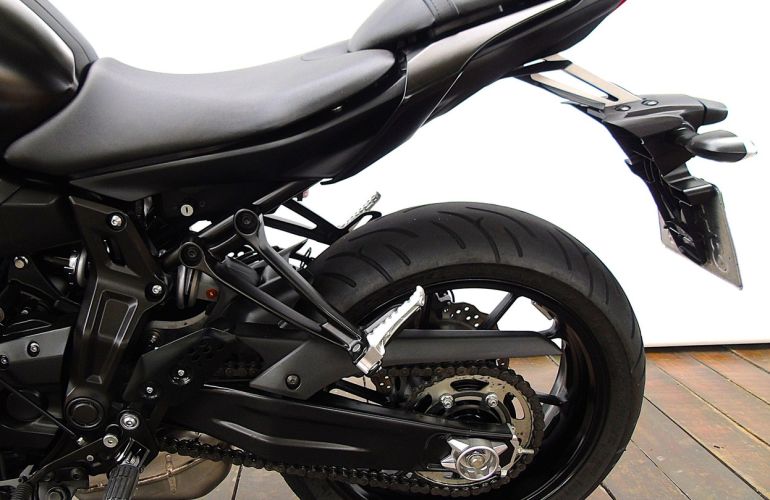 Yamaha MT 07 (ABS) - Foto #5