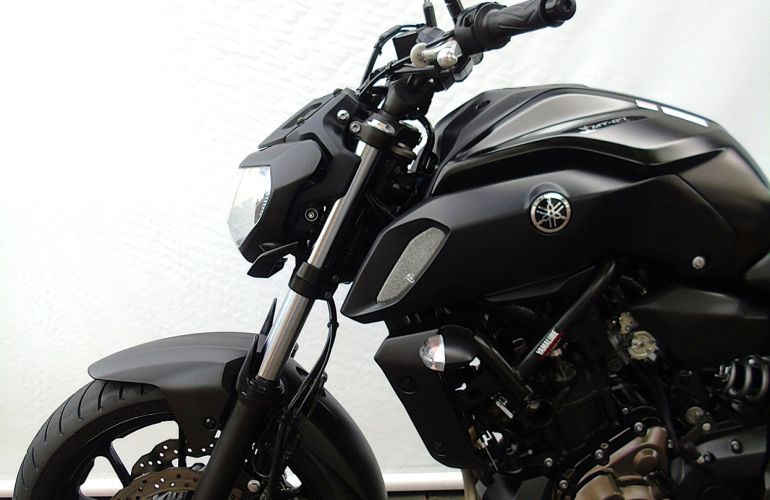 Yamaha MT 07 (ABS) - Foto #10