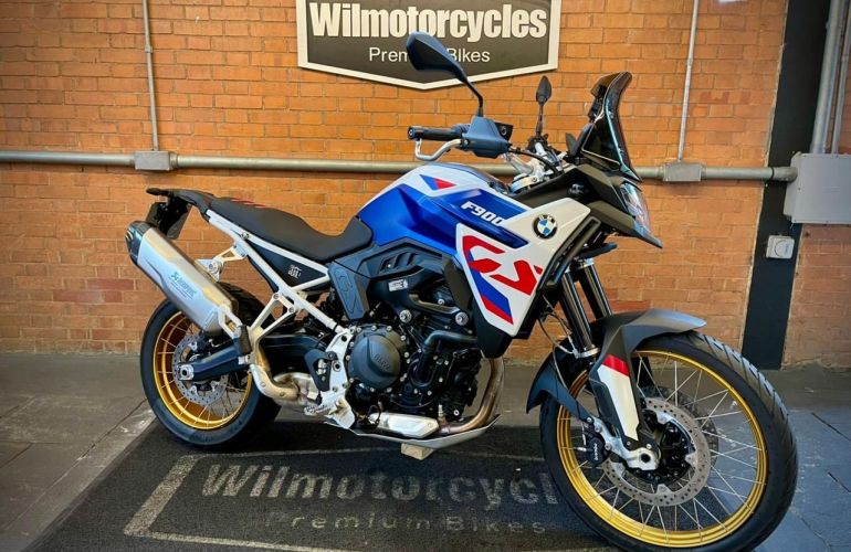 BMW F 900 Gs Trophy - Foto #1