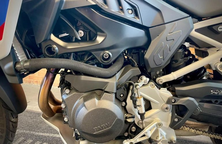 BMW F 900 Gs Trophy - Foto #2