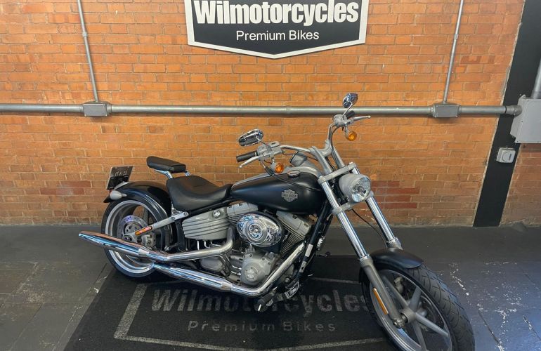 Harley-Davidson Softail Rocker - Foto #10