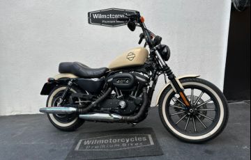 Harley-Davidson Sportster 883 Roadster