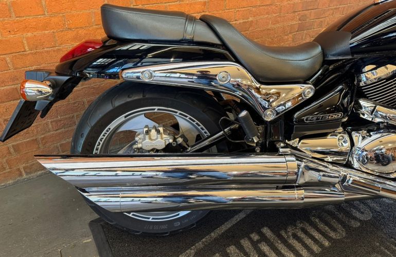 Suzuki Boulevard M1500R - Foto #4