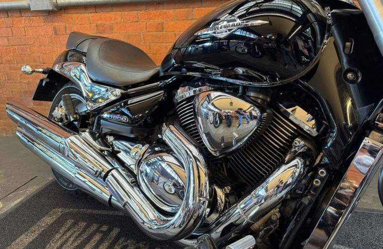 Suzuki Boulevard M1500R - Foto #5