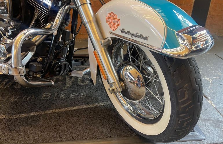 Harley-Davidson Heritage Softail Classic - Foto #5