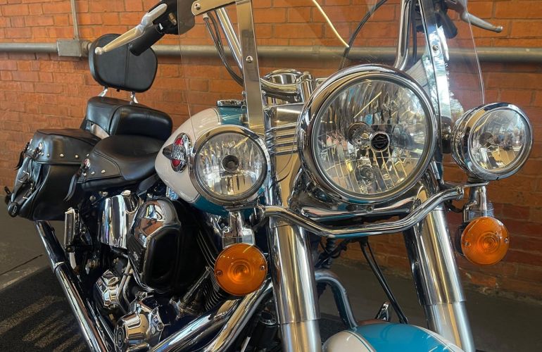 Harley-Davidson Heritage Softail Classic - Foto #9