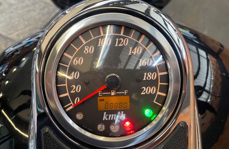 Suzuki Boulevard C1500 - Foto #2