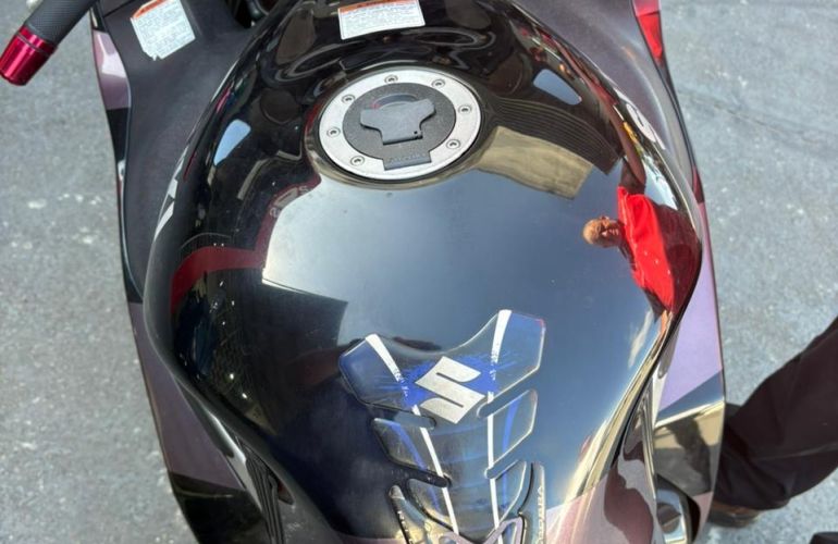 Suzuki Gsx R 1300 (Hayabusa) - Foto #2