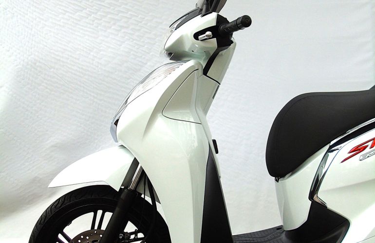 Honda SH 300i Sport - Foto #10